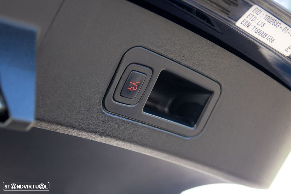 Tesla Model S P85D - 13