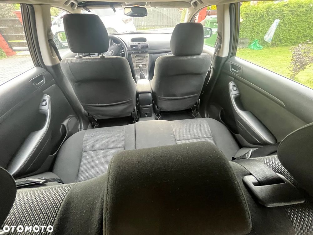 Toyota Avensis 2.0 D-4D Sol Plus - 16