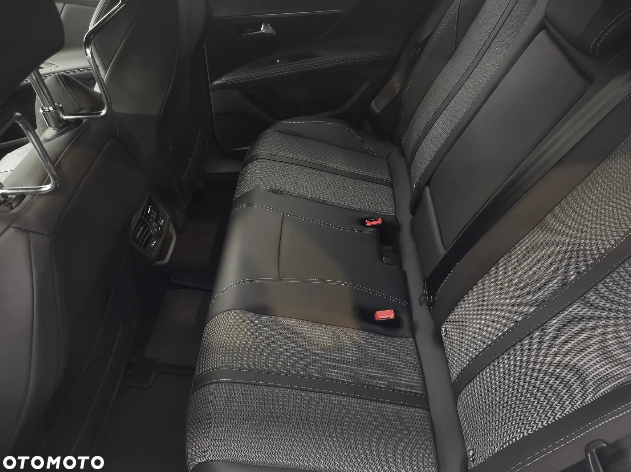 Peugeot 3008 1.6 PureTech Hybrid PHEV Allure Pack S&S EAT8 - 15