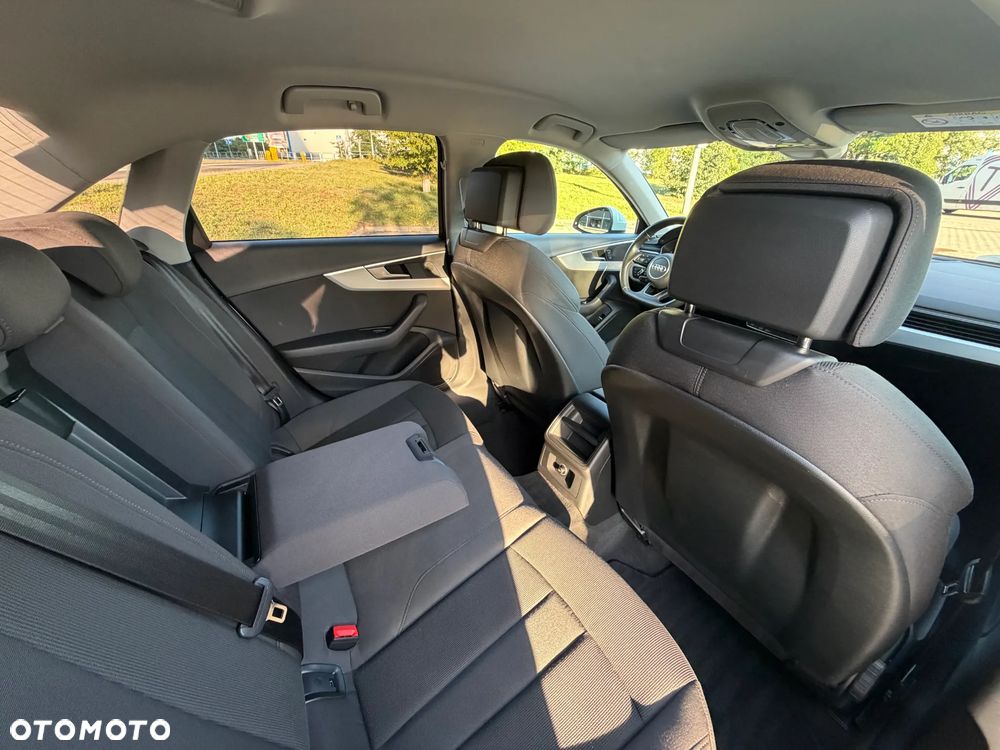 Audi A4 Limousine 2.0 TDI ultra S tronic sport - 13