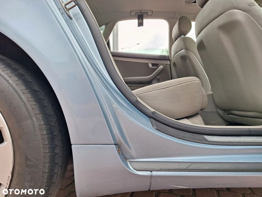 Audi A4 Limousine - 20