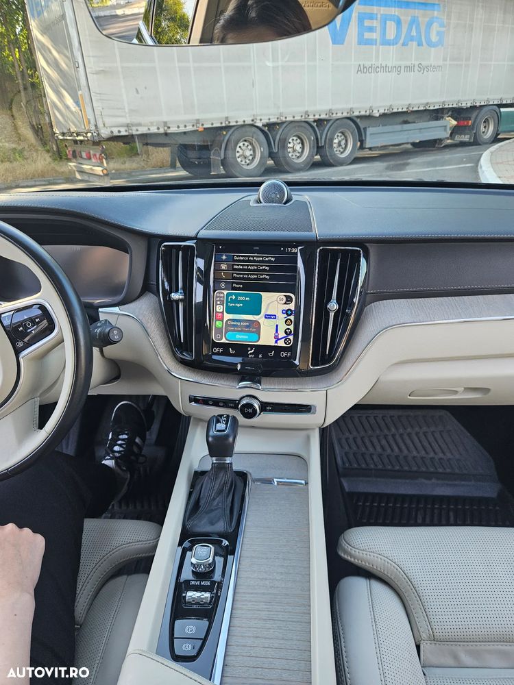 Volvo XC 60 D5 AWD Inscription - 9
