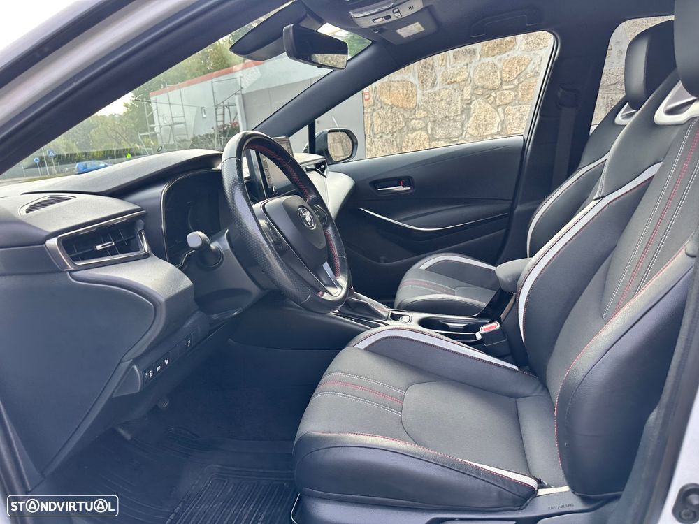 Toyota Corolla 1.8 Hybrid GR-Sport - 32