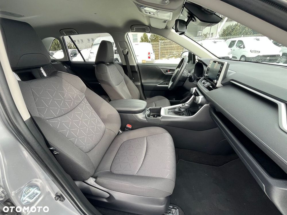 Toyota RAV4 2.0 Comfort 4x2 MS - 33