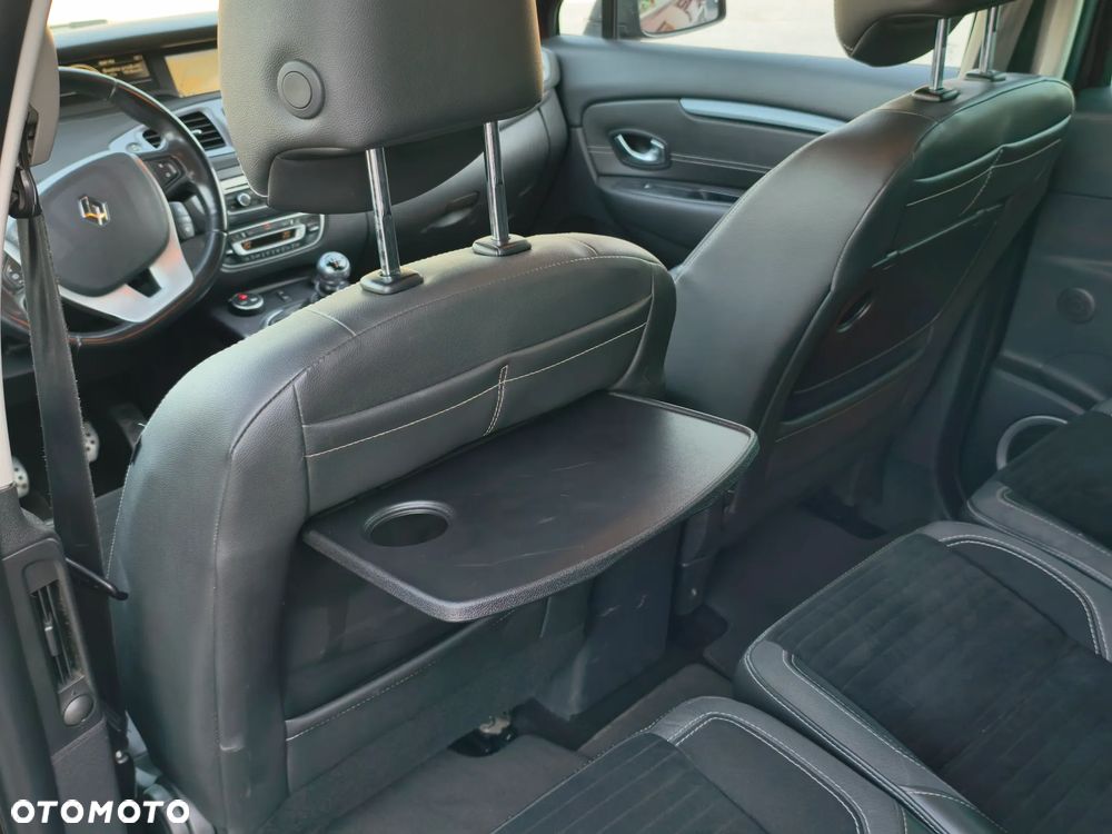 Renault Scenic dCi 110 Xmod Paris - 18