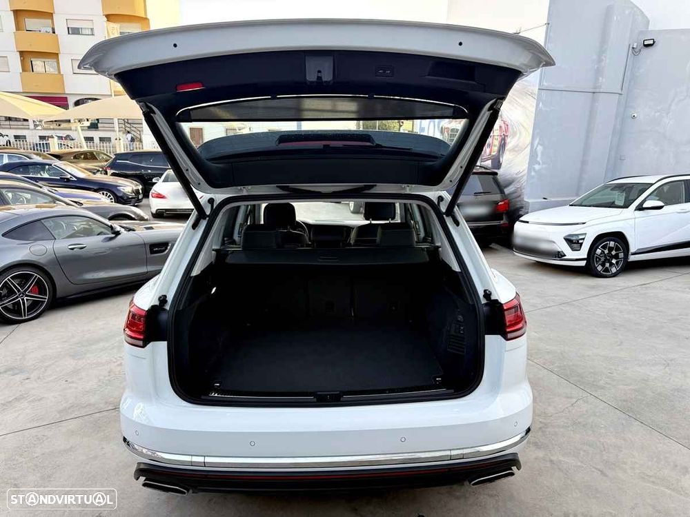 VW Touareg 3.0 TDI V6 Elegance Plus - 34