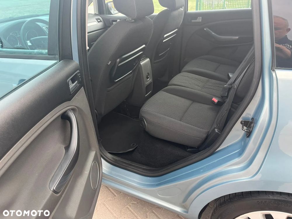 Ford C-MAX 1.8 Titanium - 18