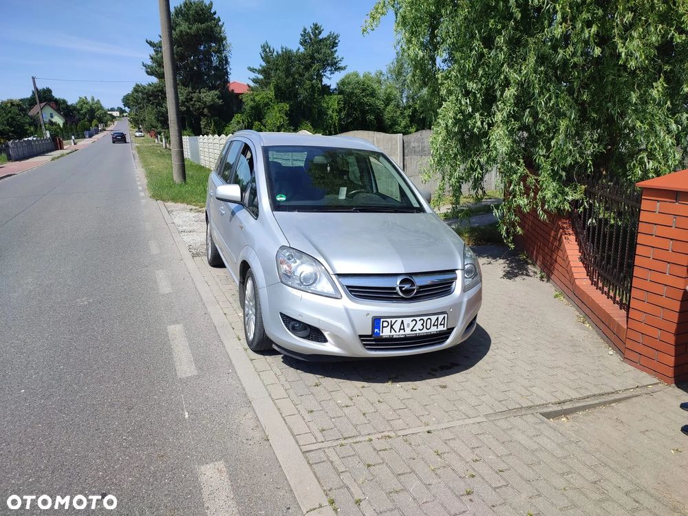 Opel Zafira 1.7 CDTI Cosmo EU5 - 4