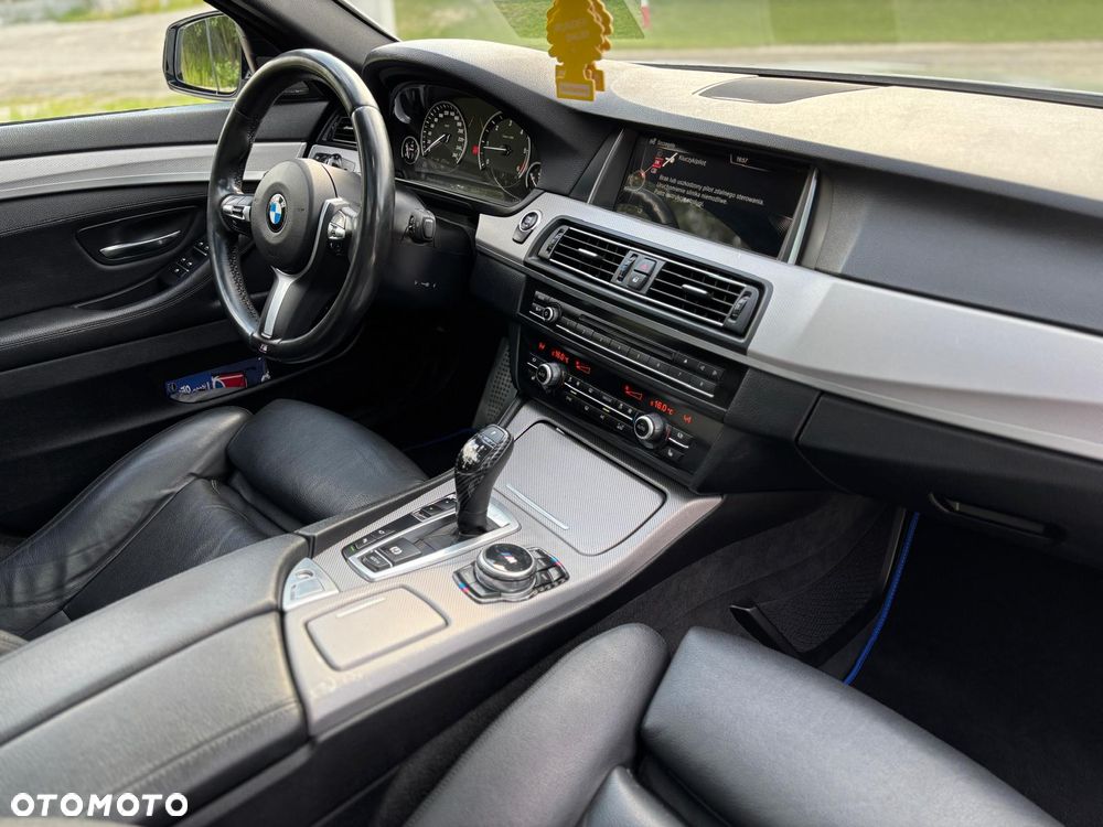 BMW Seria 5 520d M Sport - 28