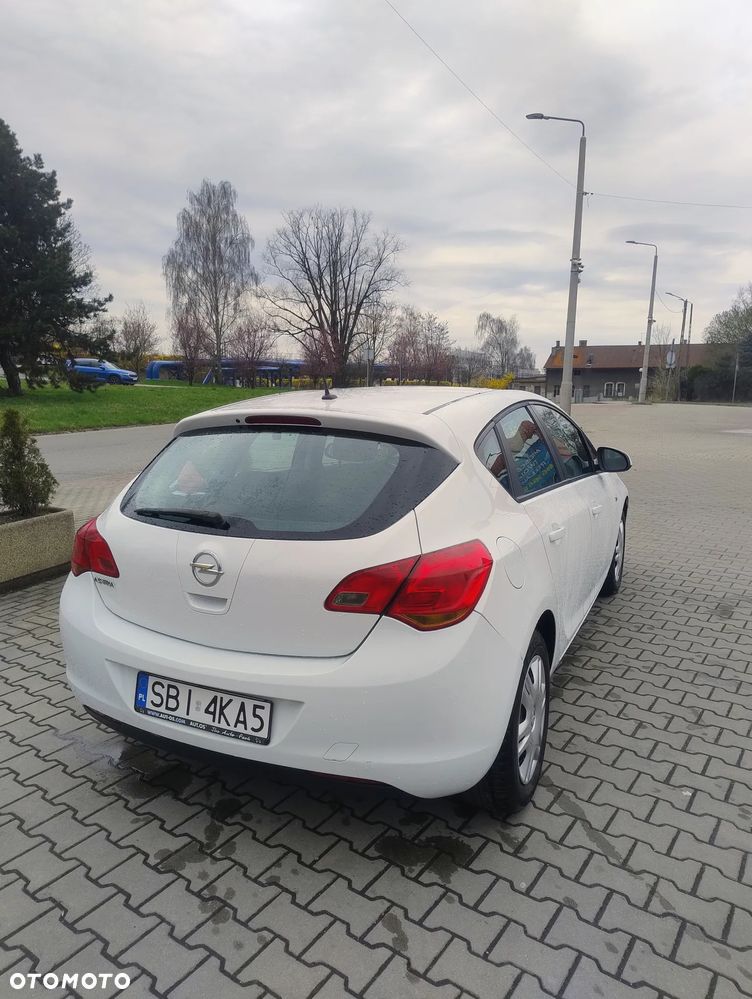 Opel Astra 1.6 - 7