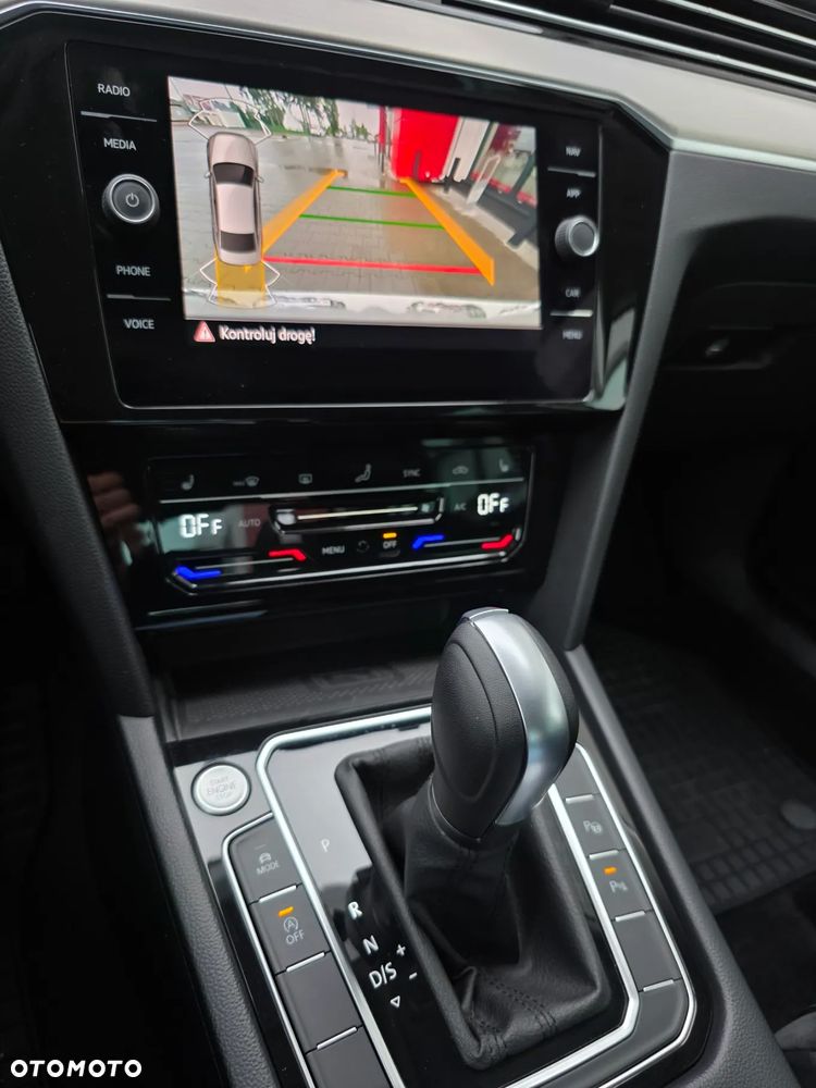 Volkswagen Passat 2.0 TDI 4Mot Elegance DSG - 20