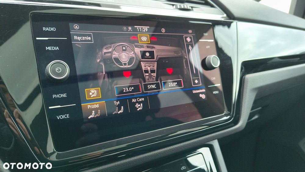 Volkswagen Touran - 18