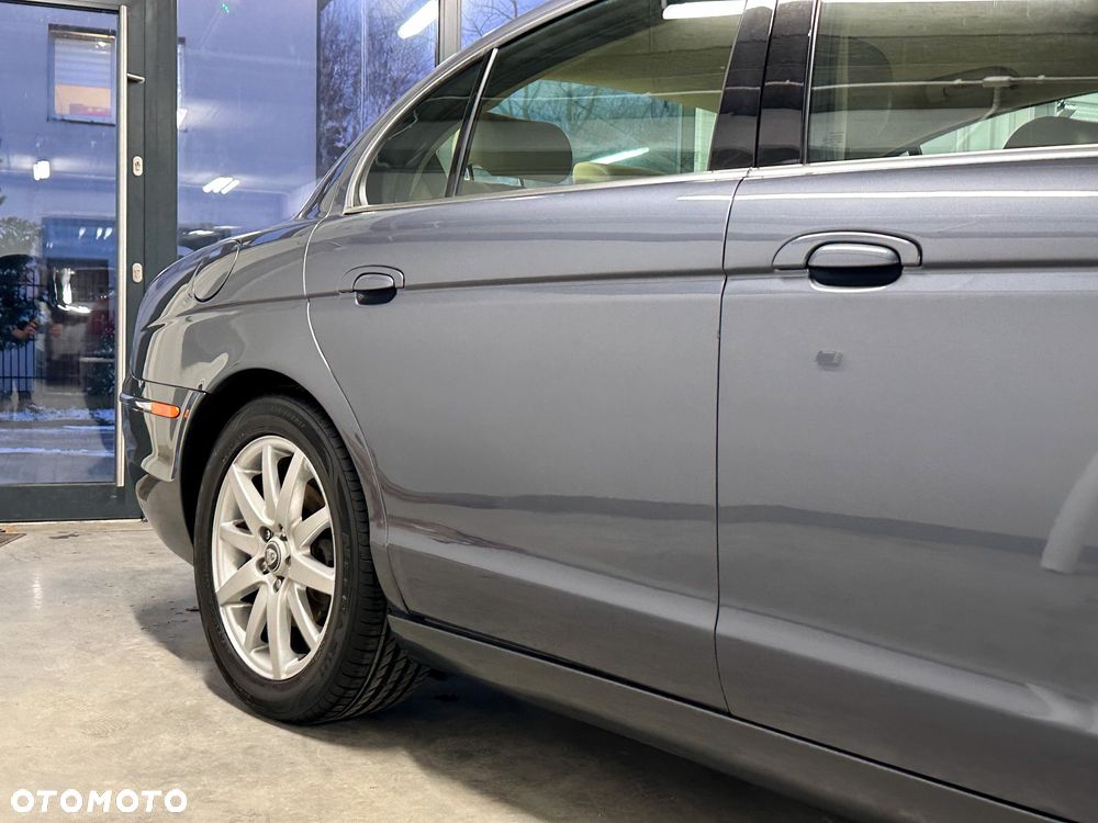 Jaguar S-Type 4.2 V8 - 6