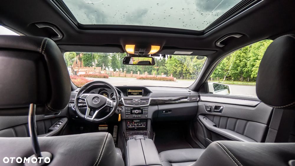 Mercedes-Benz Klasa E 500 BlueEFFICIENCY 7G-TRONIC Avantgarde - 23