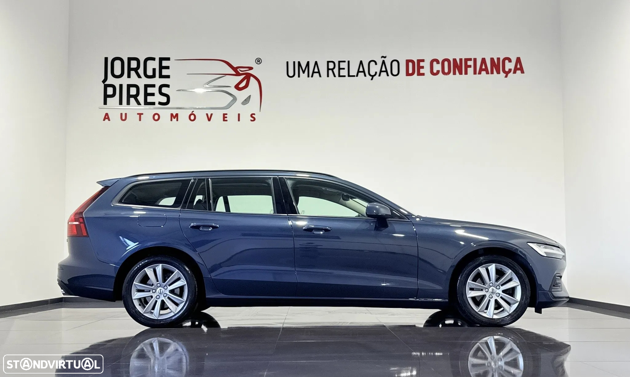 Volvo V60 2.0 D3 Momentum - 12