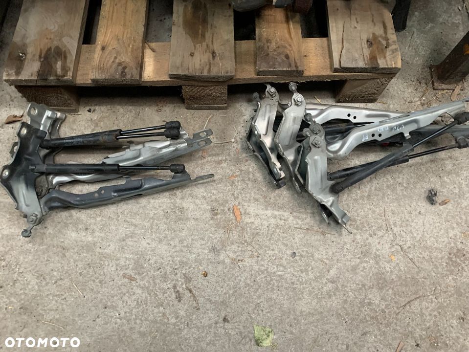 zawias P i L zawiasy maski amor volvo v70 xc70 s80 07- - 1