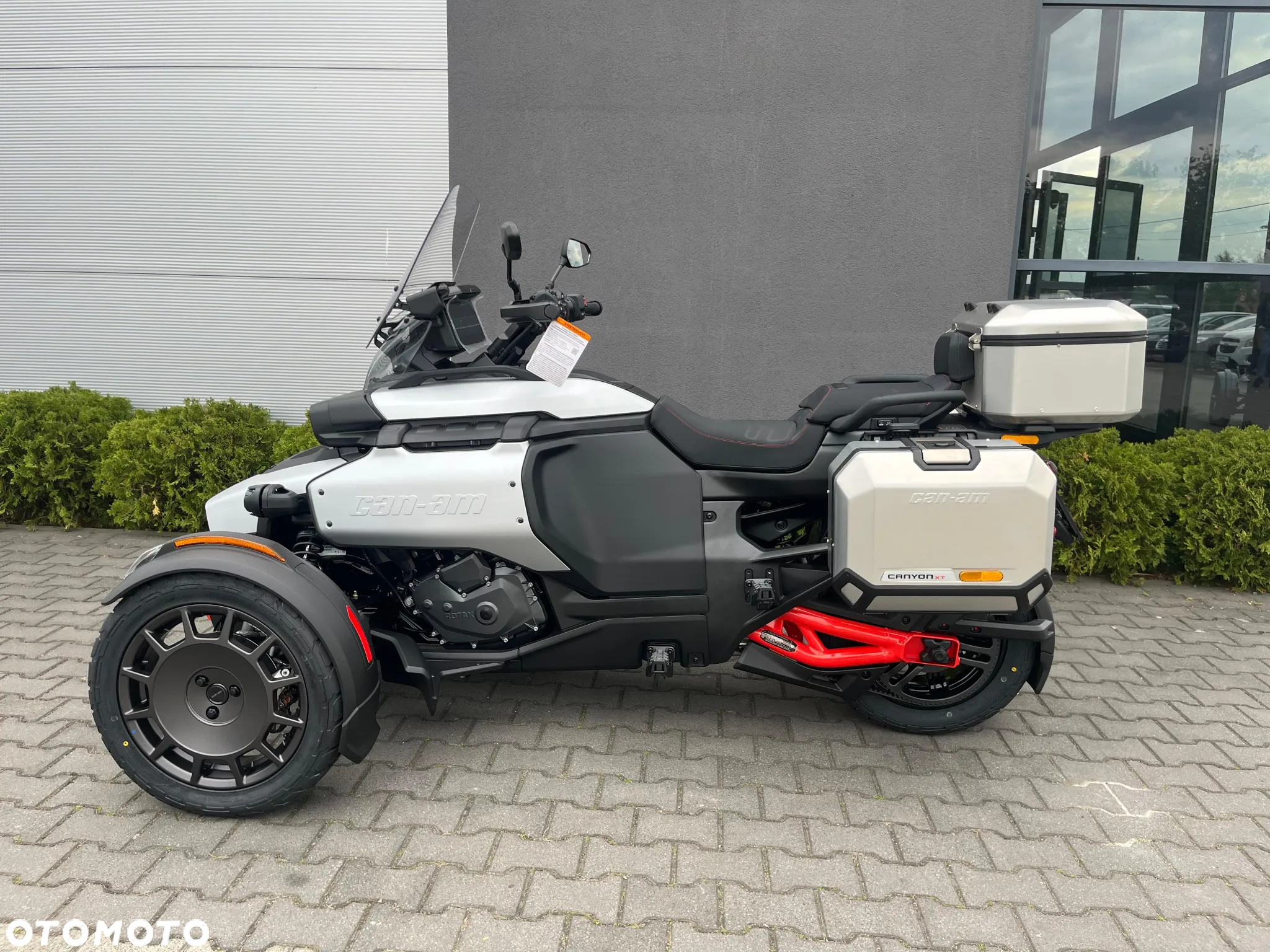 Can-Am Spyder - 4
