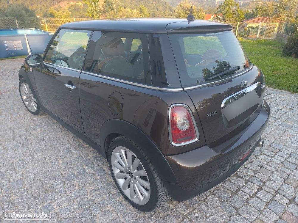 MINI 3 Portas Cooper D - 4