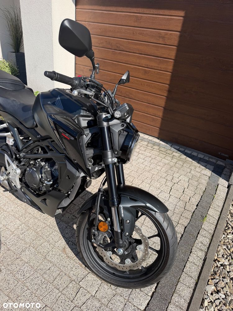 Honda CB - 3