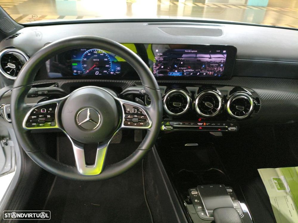 Mercedes-Benz A 250 e Style Plus - 8