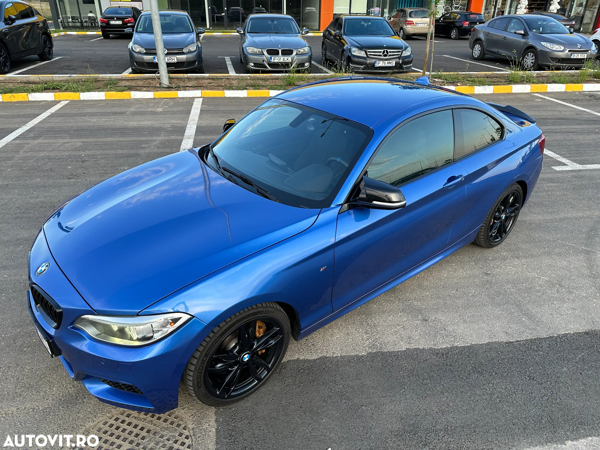BMW M2 M235i xDrive AT - 11