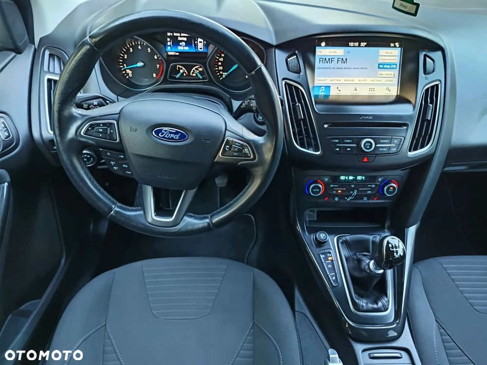Ford Focus 1.0 EcoBoost STart-Stopp-System TITANIUM - 33