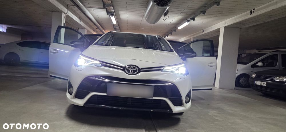 Toyota Avensis 2.0 D-4D Selection - 7