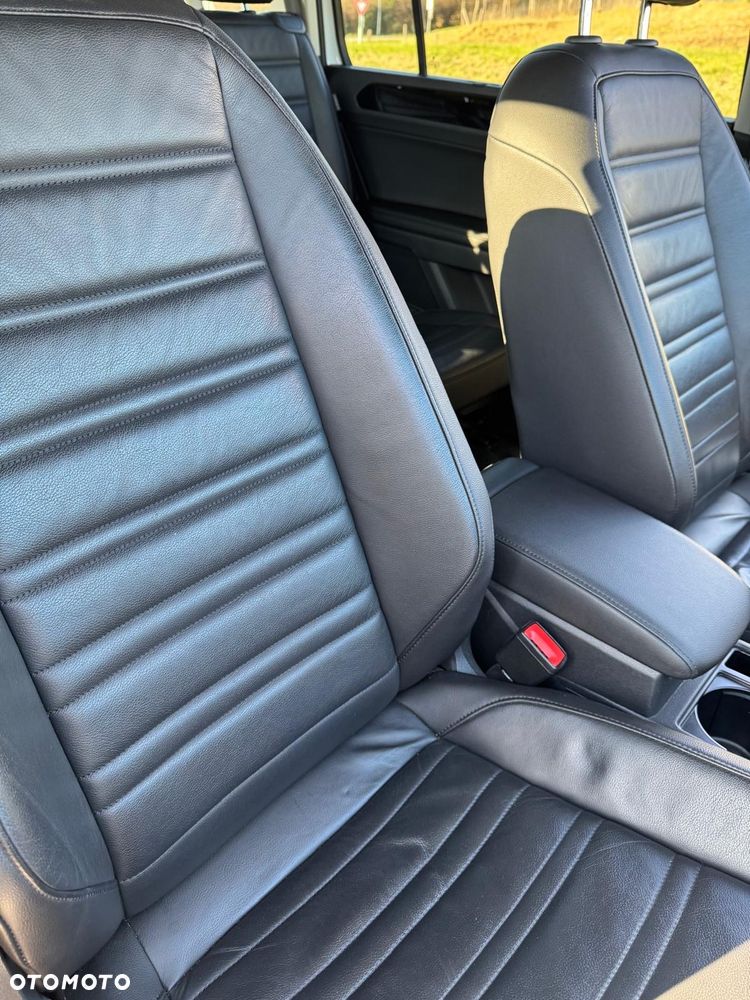 Volkswagen Touran 2.0 TDI BMT Special Edition DSG - 24