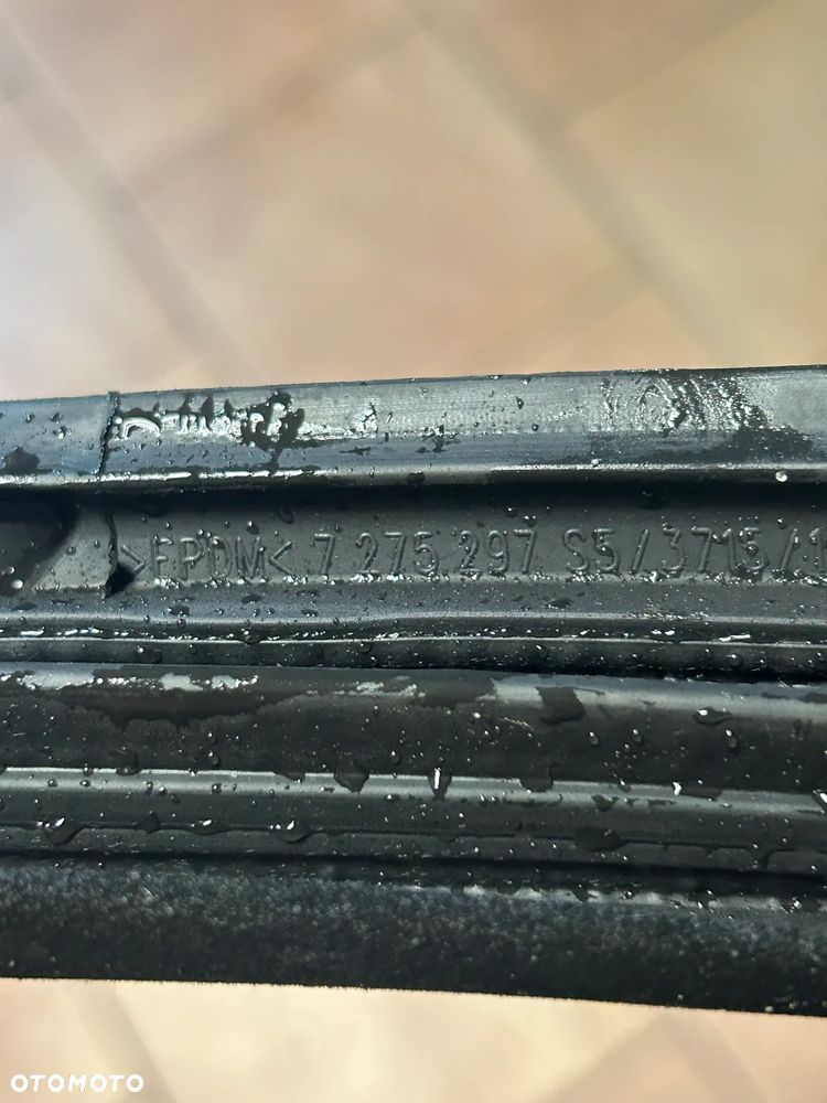 BMW F06 USZCZELKA DRZWI LEWY PRZÓD 7275297 - 2