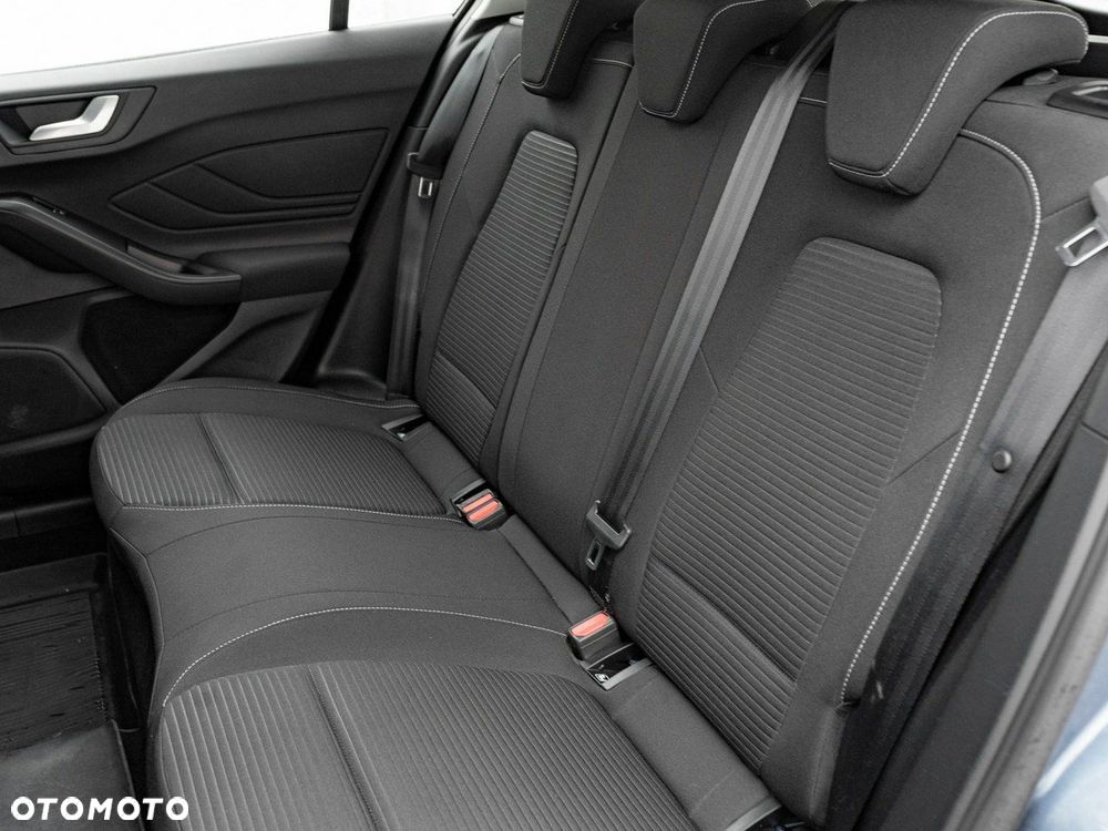 Ford Focus - 24
