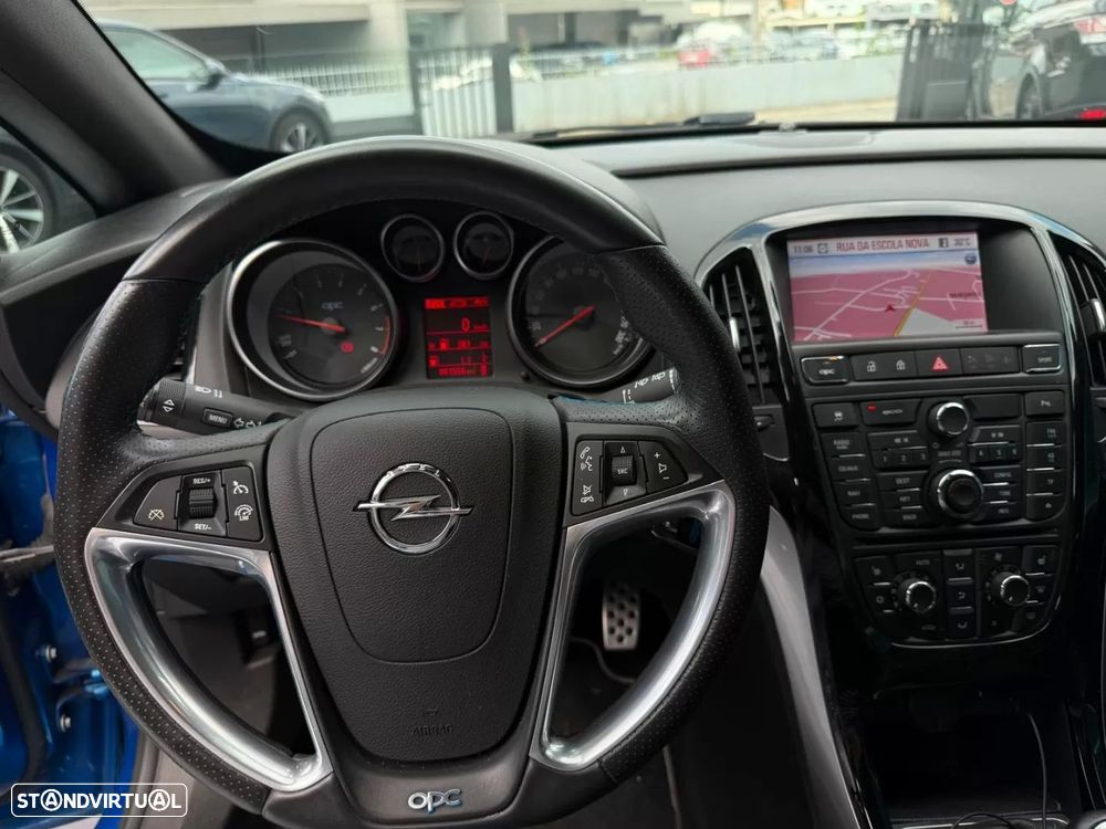 Opel Astra GTC OPC 2.0 T - 16