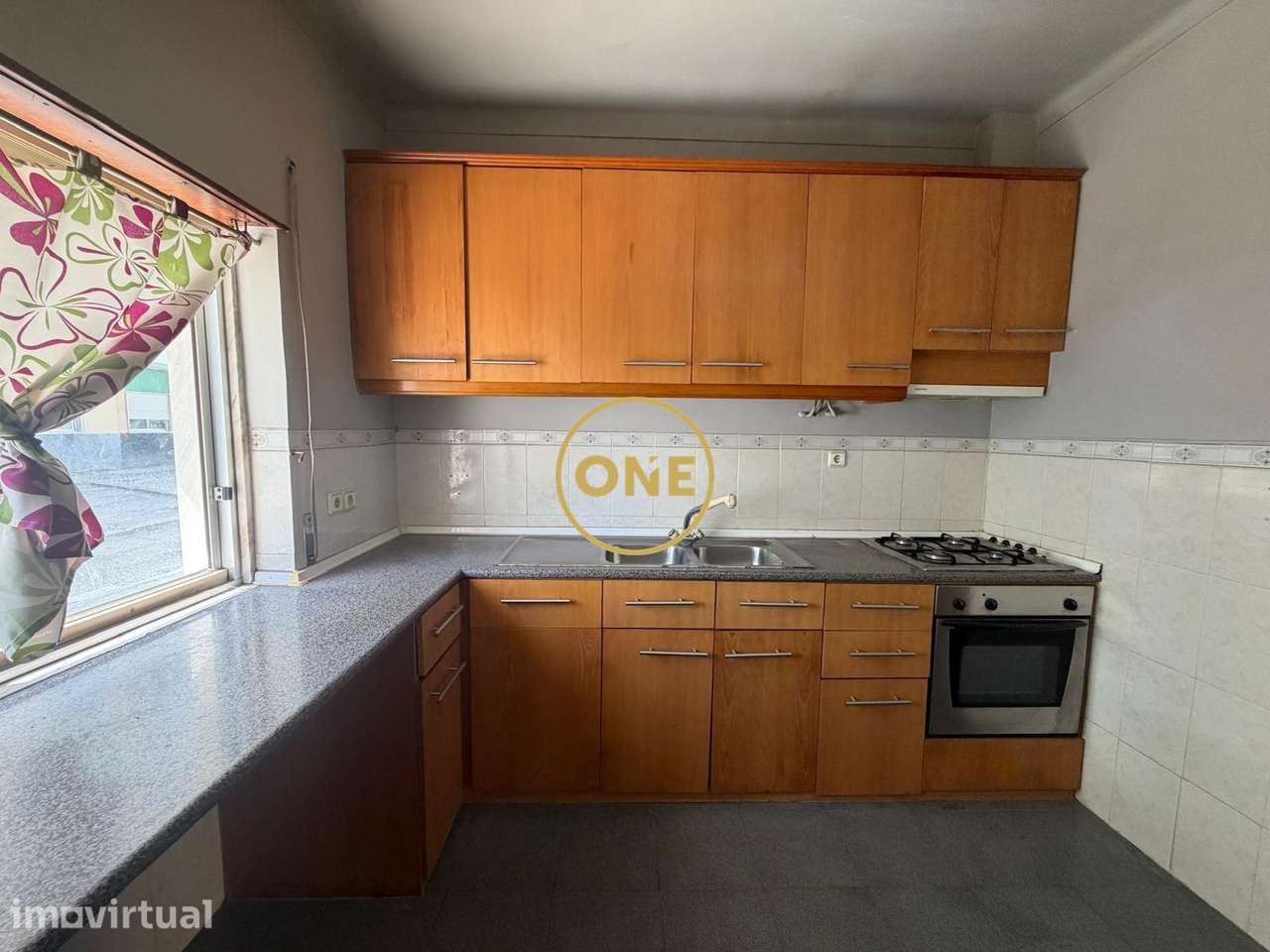 T2 Baixa da Banheira  totalmente remodelada - Grande imagem: 3/17