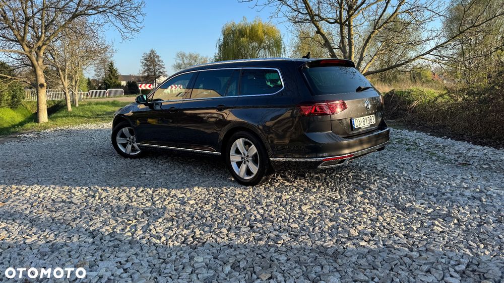 Volkswagen Passat 2.0 TDI SCR DSG Elegance - 6
