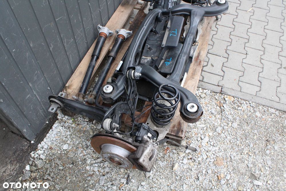 Mercedes CLA W117 zawieszenie belka tył 2463504301 - 4