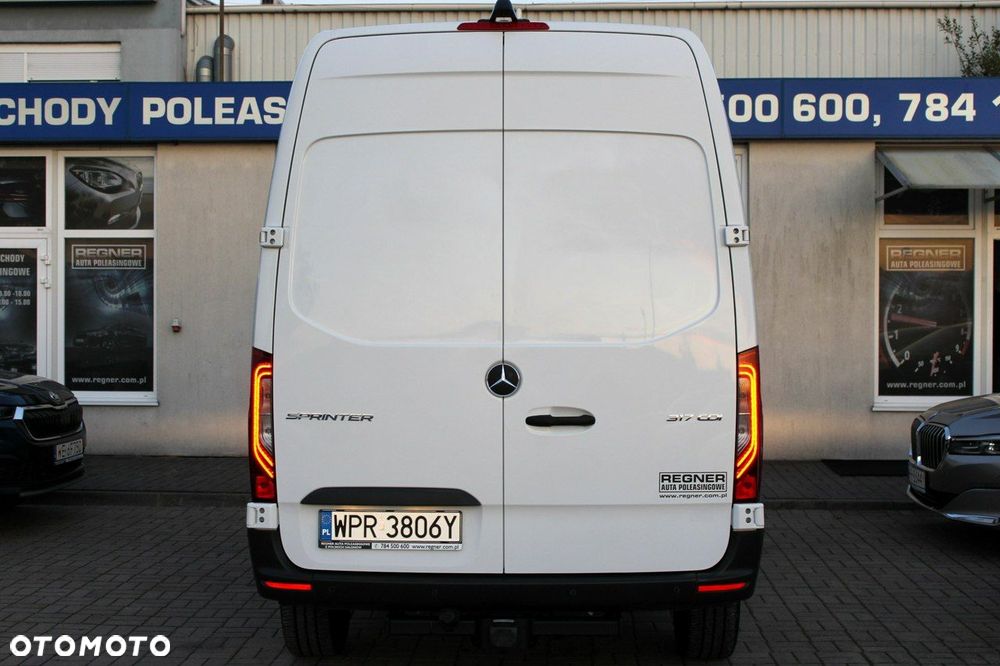 Mercedes-Benz Sprinter - 5