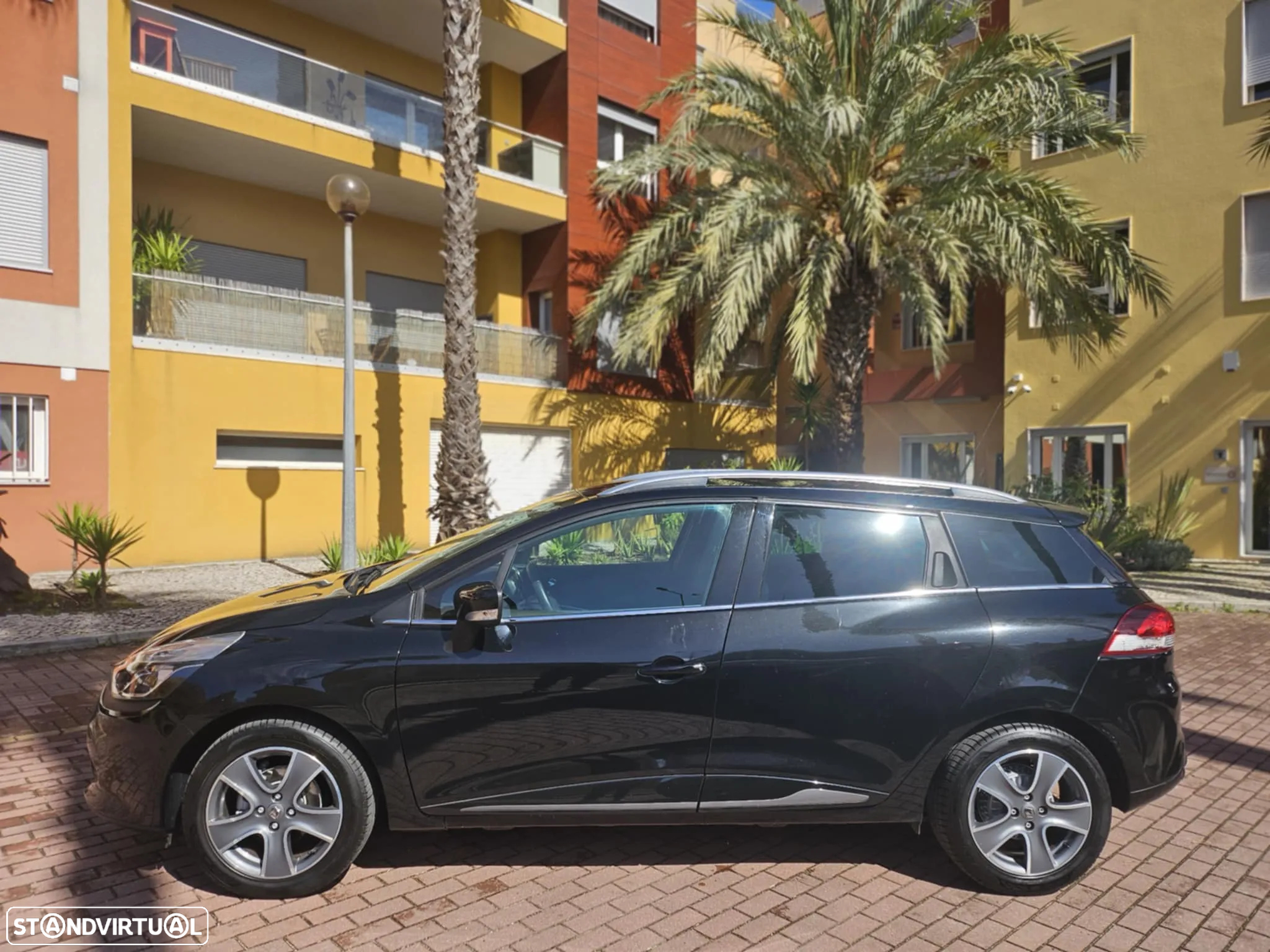 Renault Clio Sport Tourer dCi 90 Limited - 8