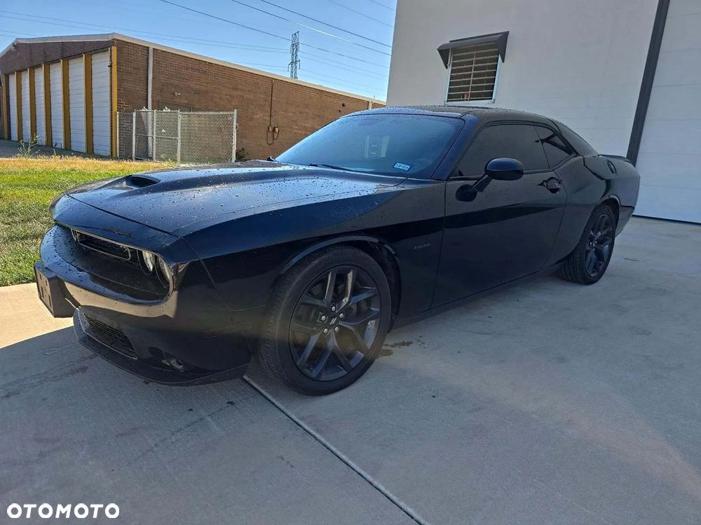 Dodge Challenger 5.7 R/T - 1