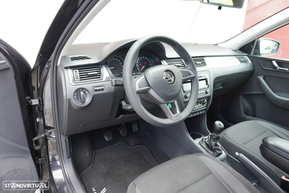 Skoda Rapid Spaceback 1.6 TDi Elegance - 7