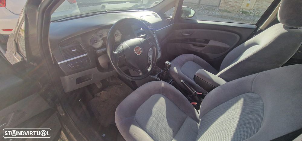 Fiat Linea 1.6 M-Jet Emotion - 11