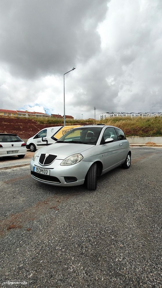 Lancia Ypsilon - 2