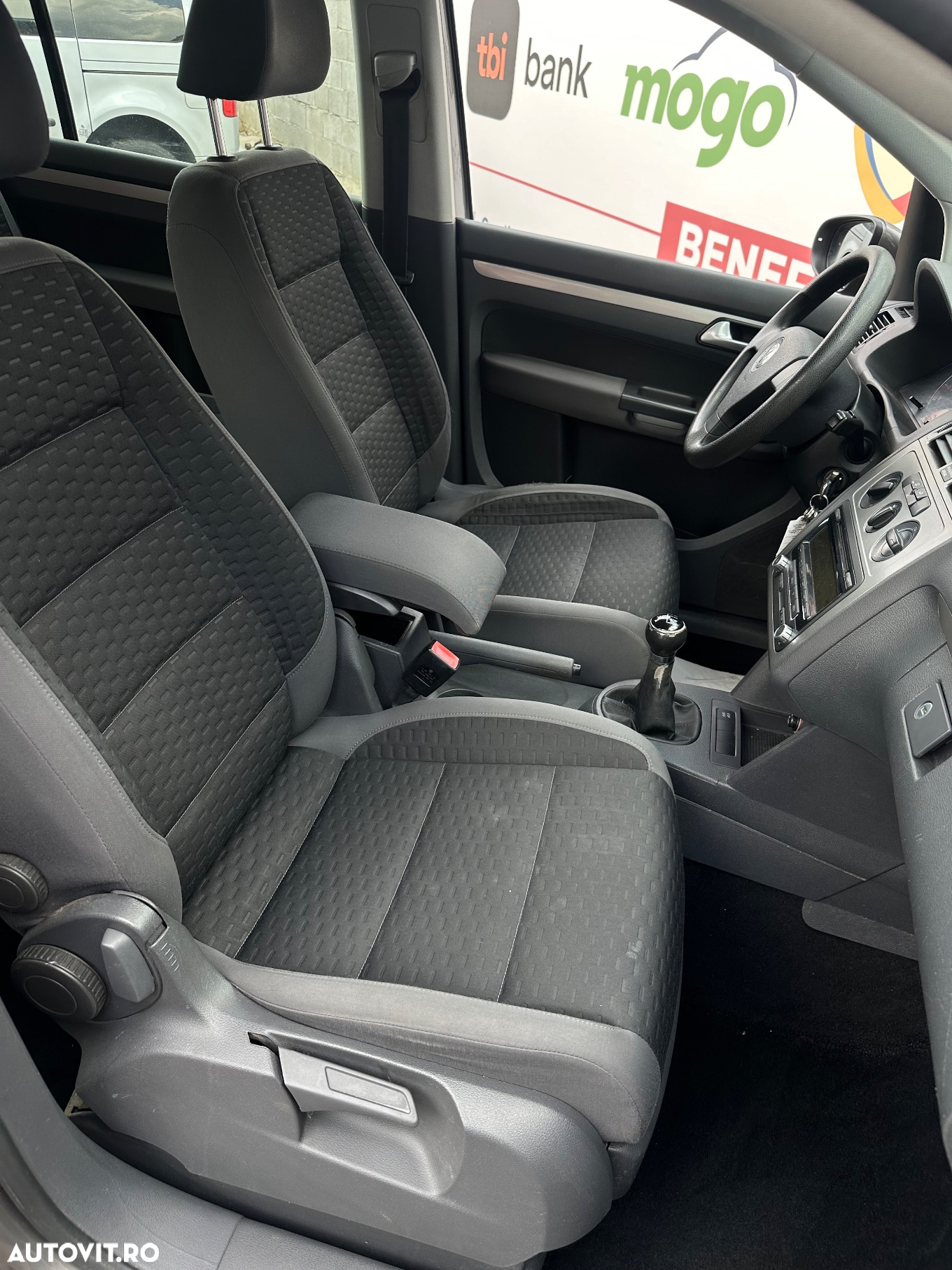 Volkswagen Touran 1.6 Trendline - 10