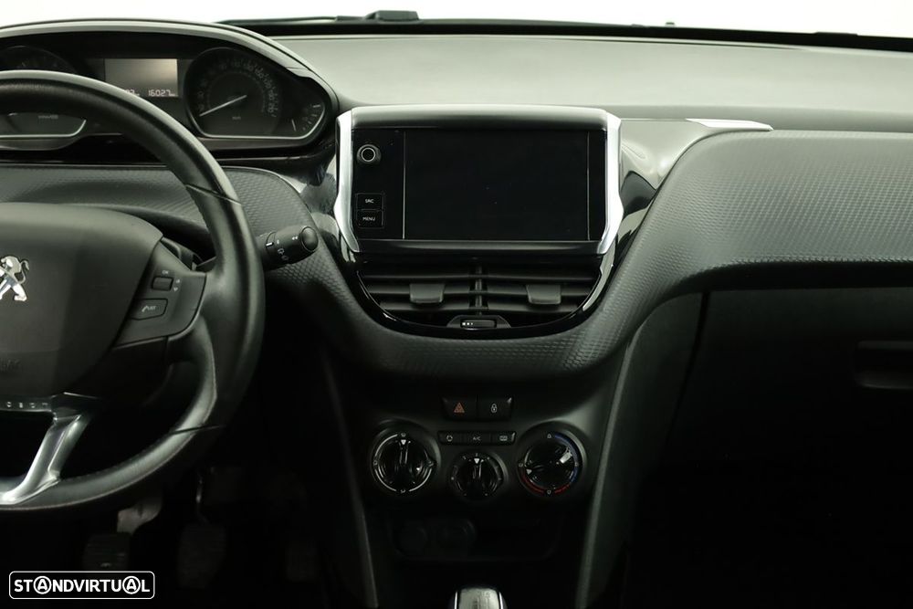 Peugeot 2008 1.2 PureTech Signature - 9