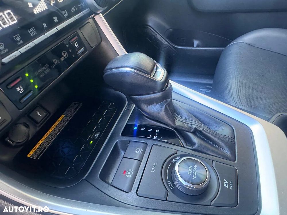 Toyota RAV4 - 22