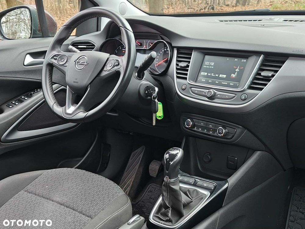 Opel Crossland X - 15