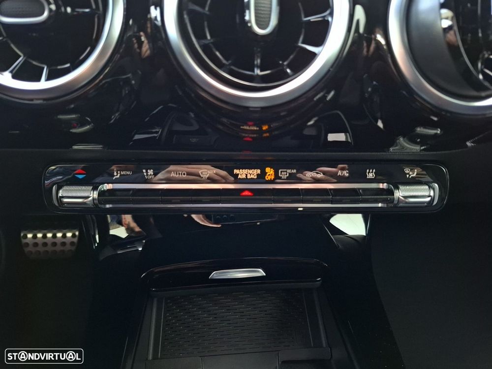 Mercedes-Benz A 250 e - 23