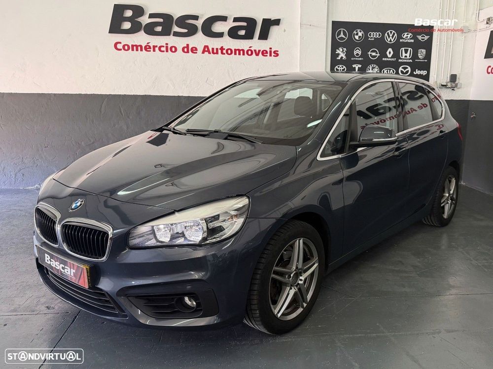 BMW 218 Active Tourer d Line Luxury Auto - 2