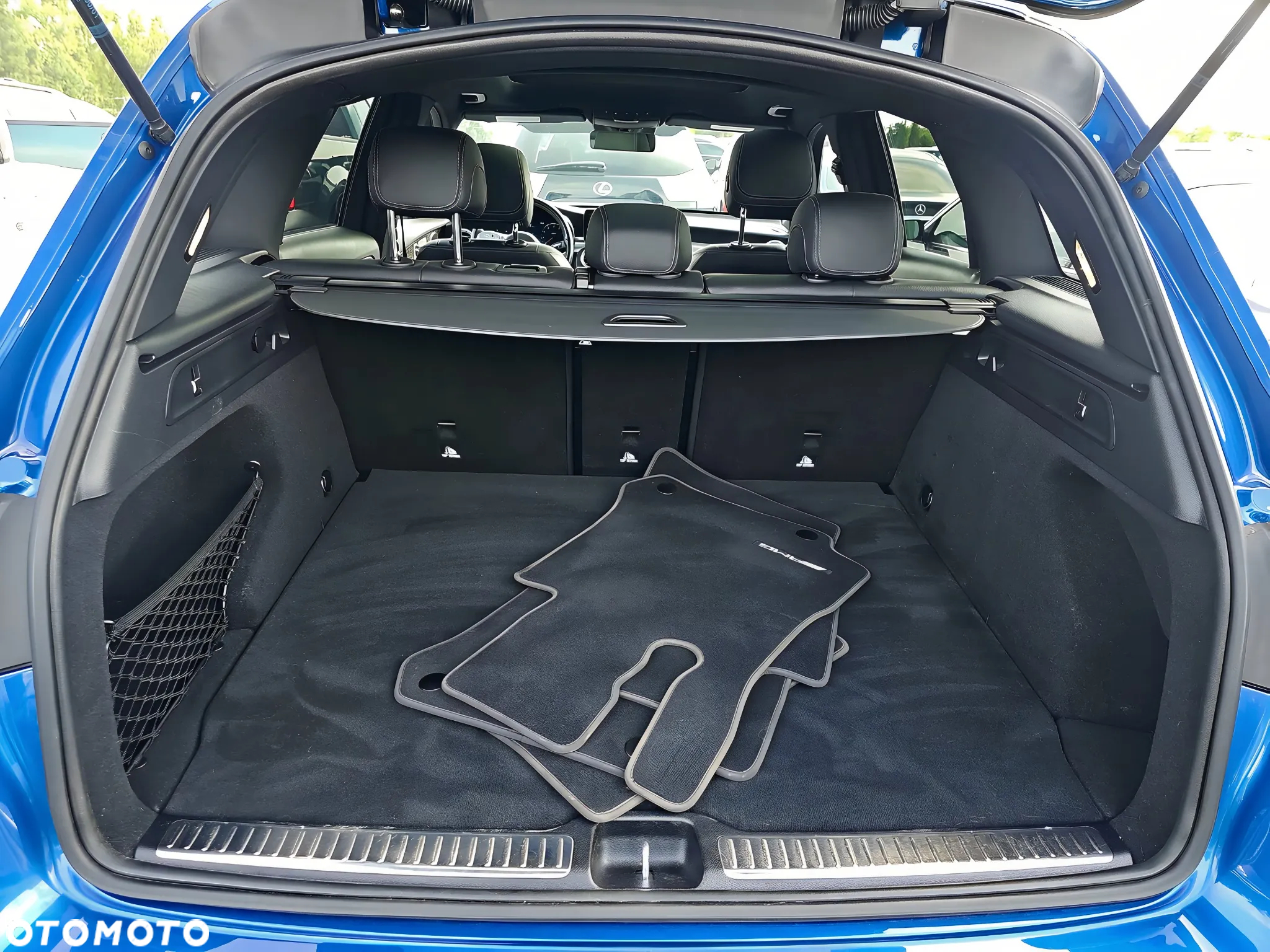Mercedes-Benz GLC 300 4Matic 9G-TRONIC Exclusive - 12