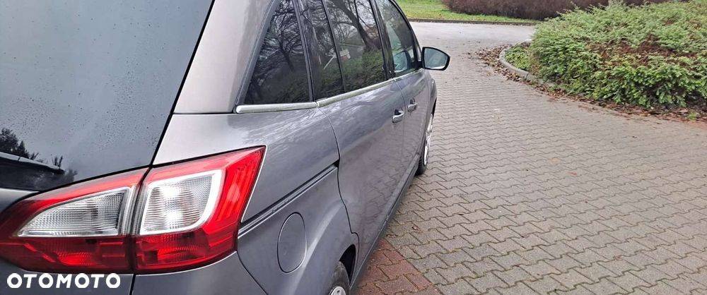 Ford Grand C-MAX - 14