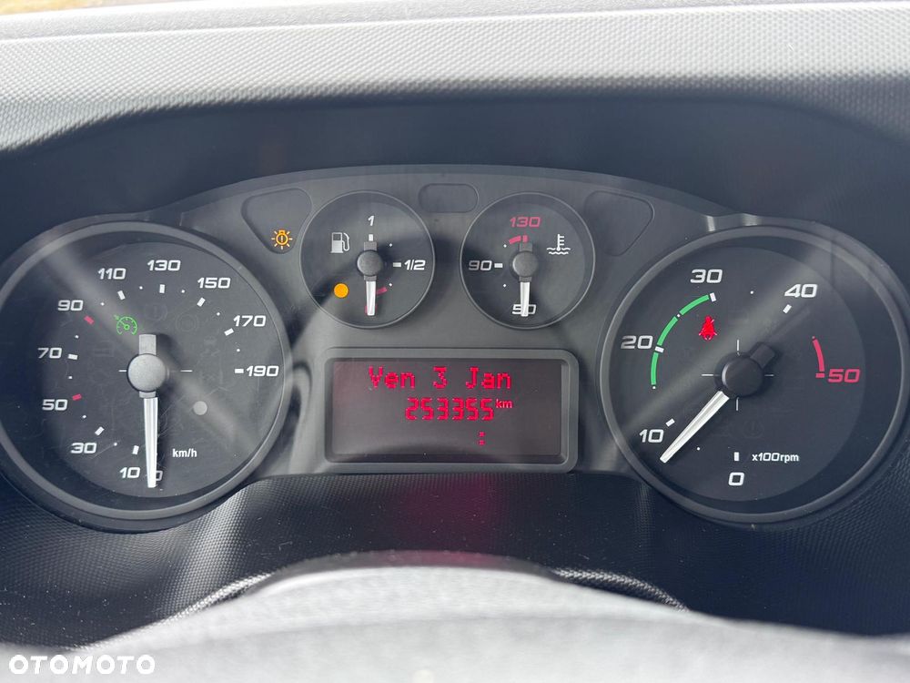 Iveco Daily 35C11 / Wywrotka 3-stronna ocynk (617) - 21
