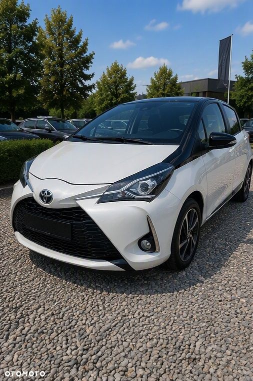 Toyota Yaris 1.5 Selection - 4